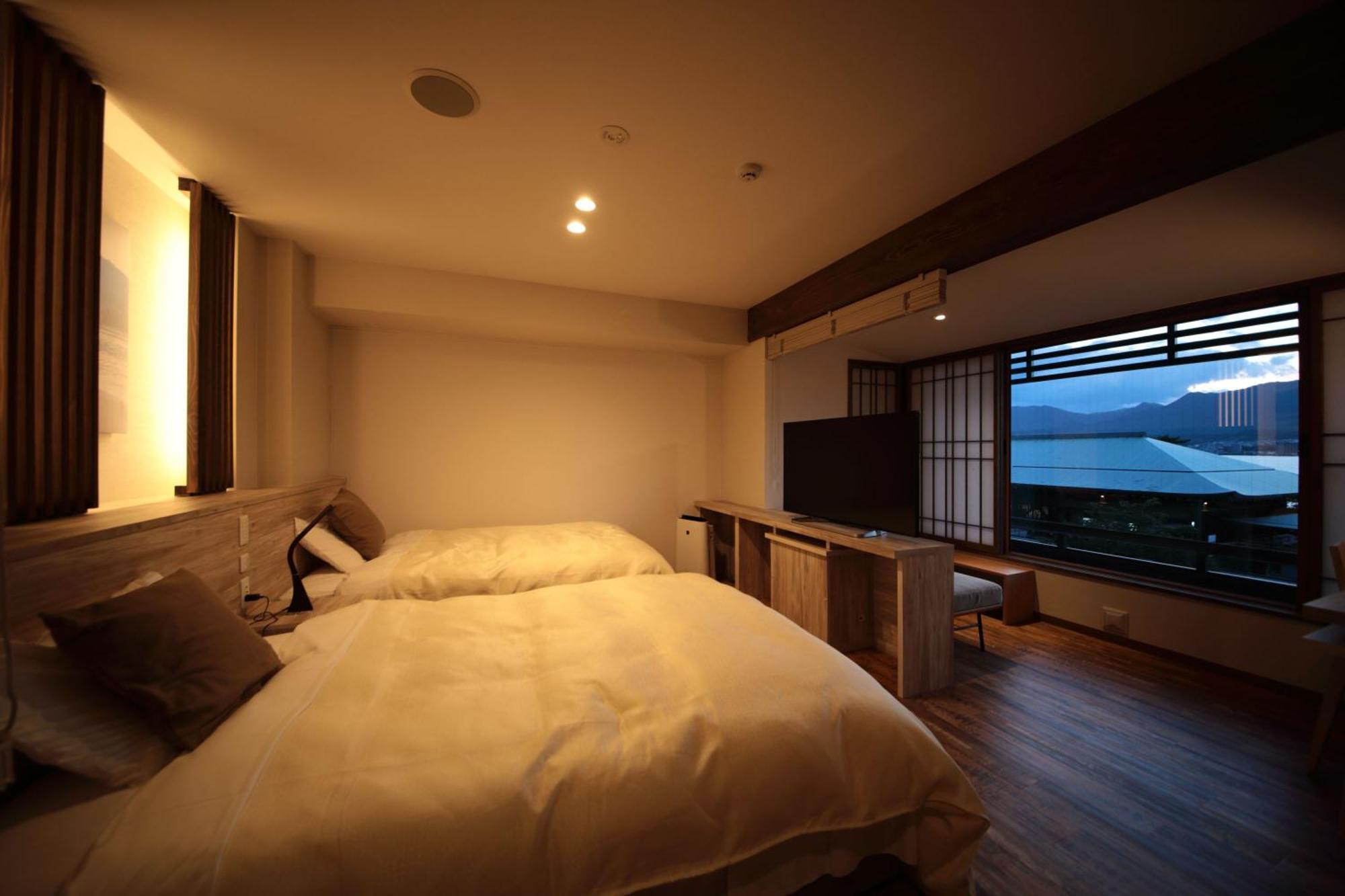 Hotel Miyajima Villa Хацукаити Экстерьер фото
